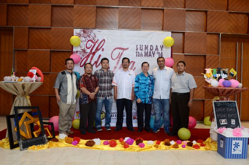 Hi tea alumni  14  037